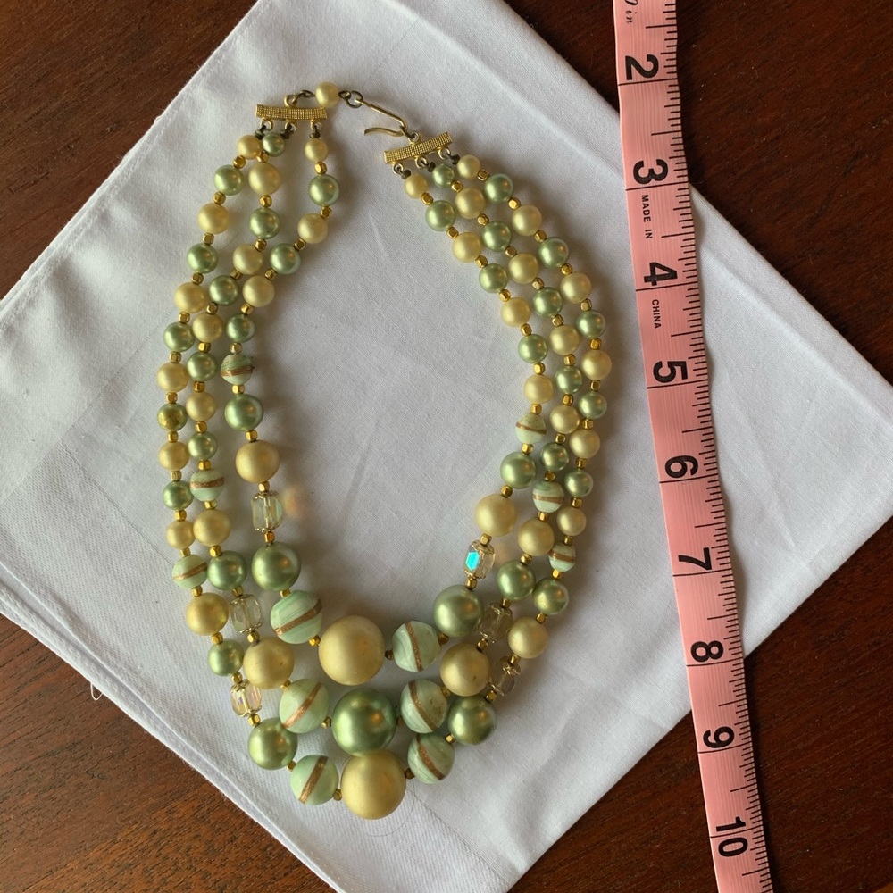 Vintage 50s Lucite Layered Necklace